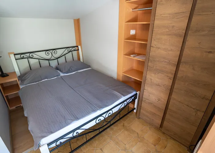 Stella Πορτορόζ